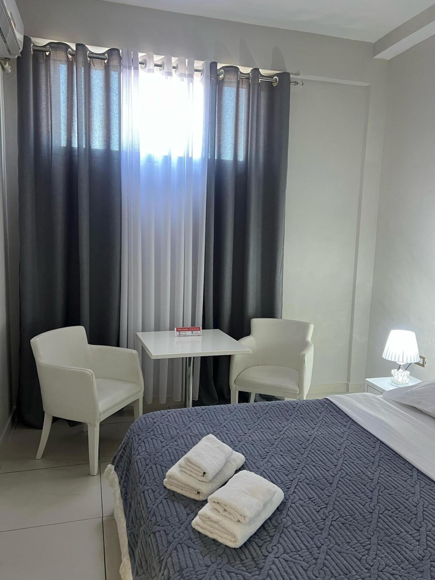 Grand Hotel Gjyshi Qerek Ngoại thất bức ảnh
