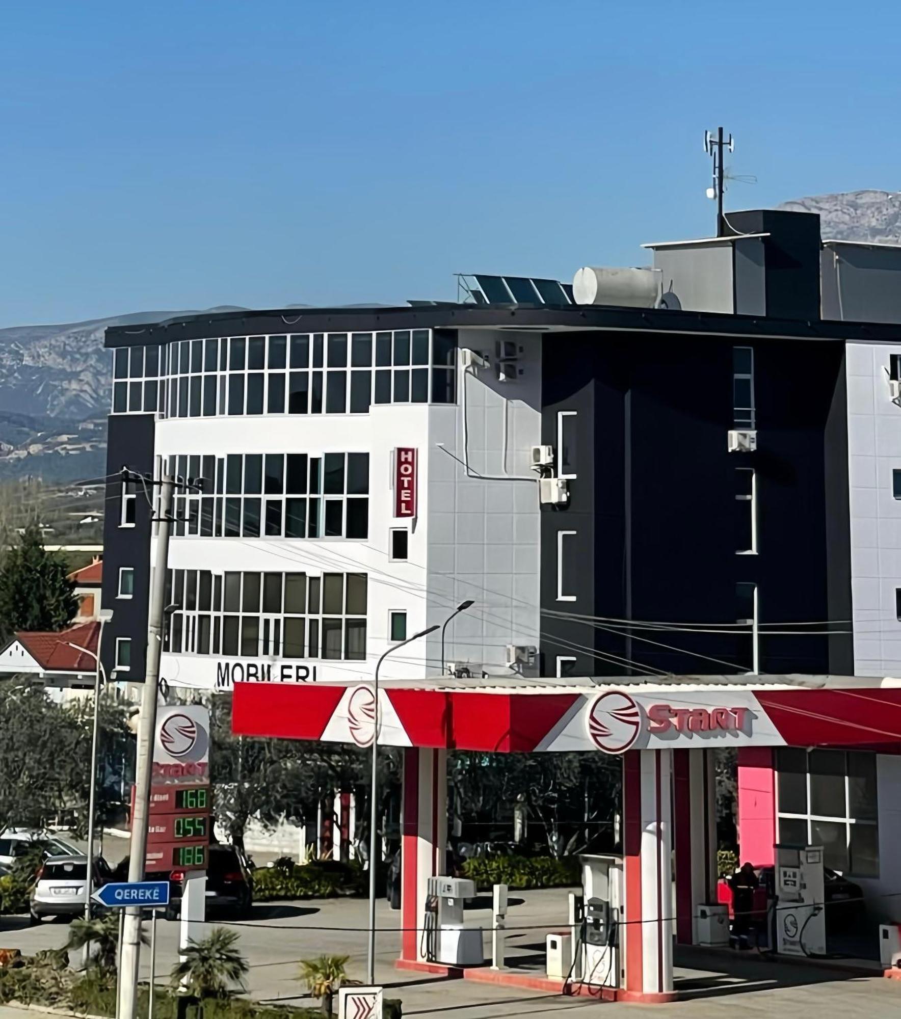 Grand Hotel Gjyshi Qerek Ngoại thất bức ảnh