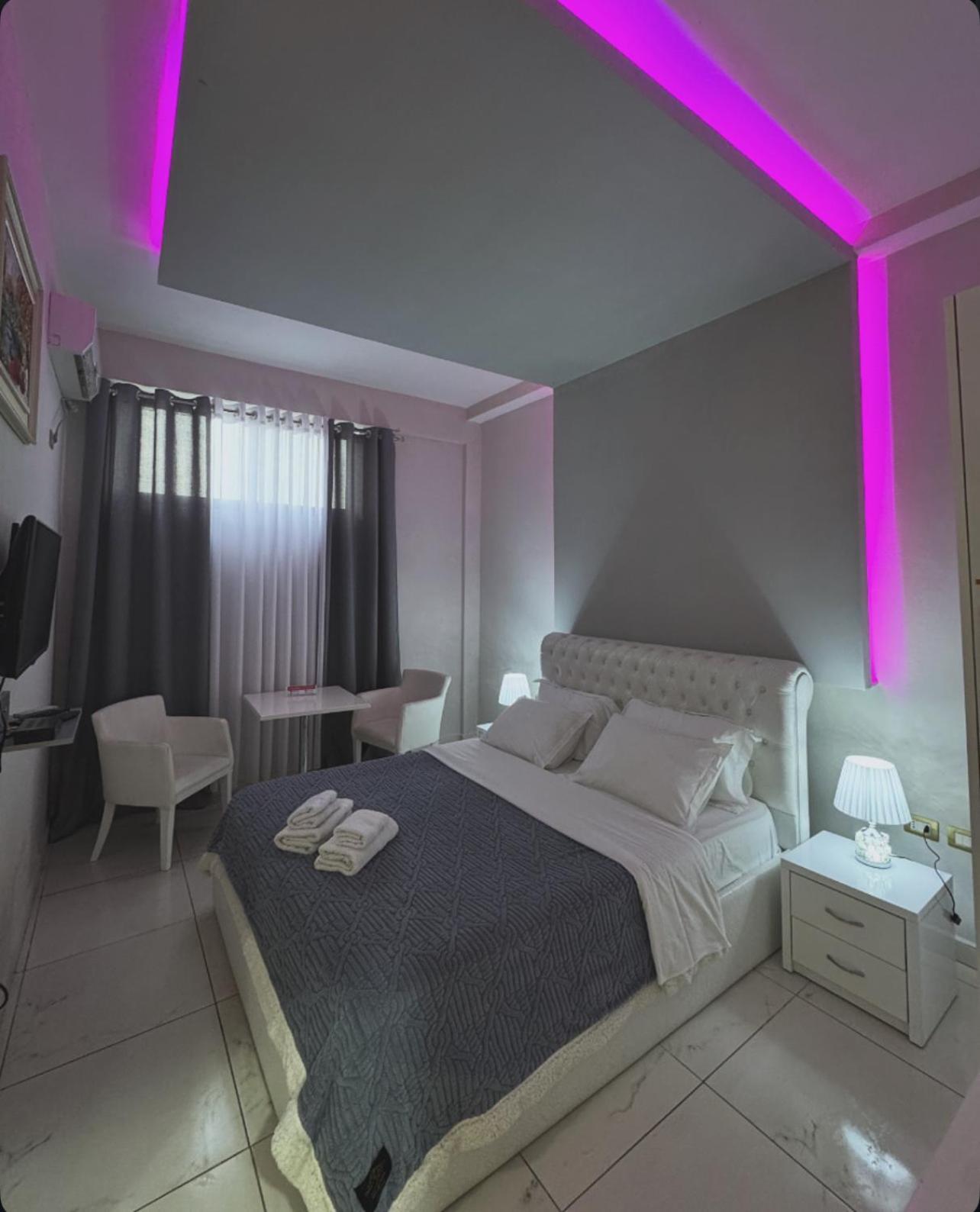 Grand Hotel Gjyshi Qerek Ngoại thất bức ảnh
