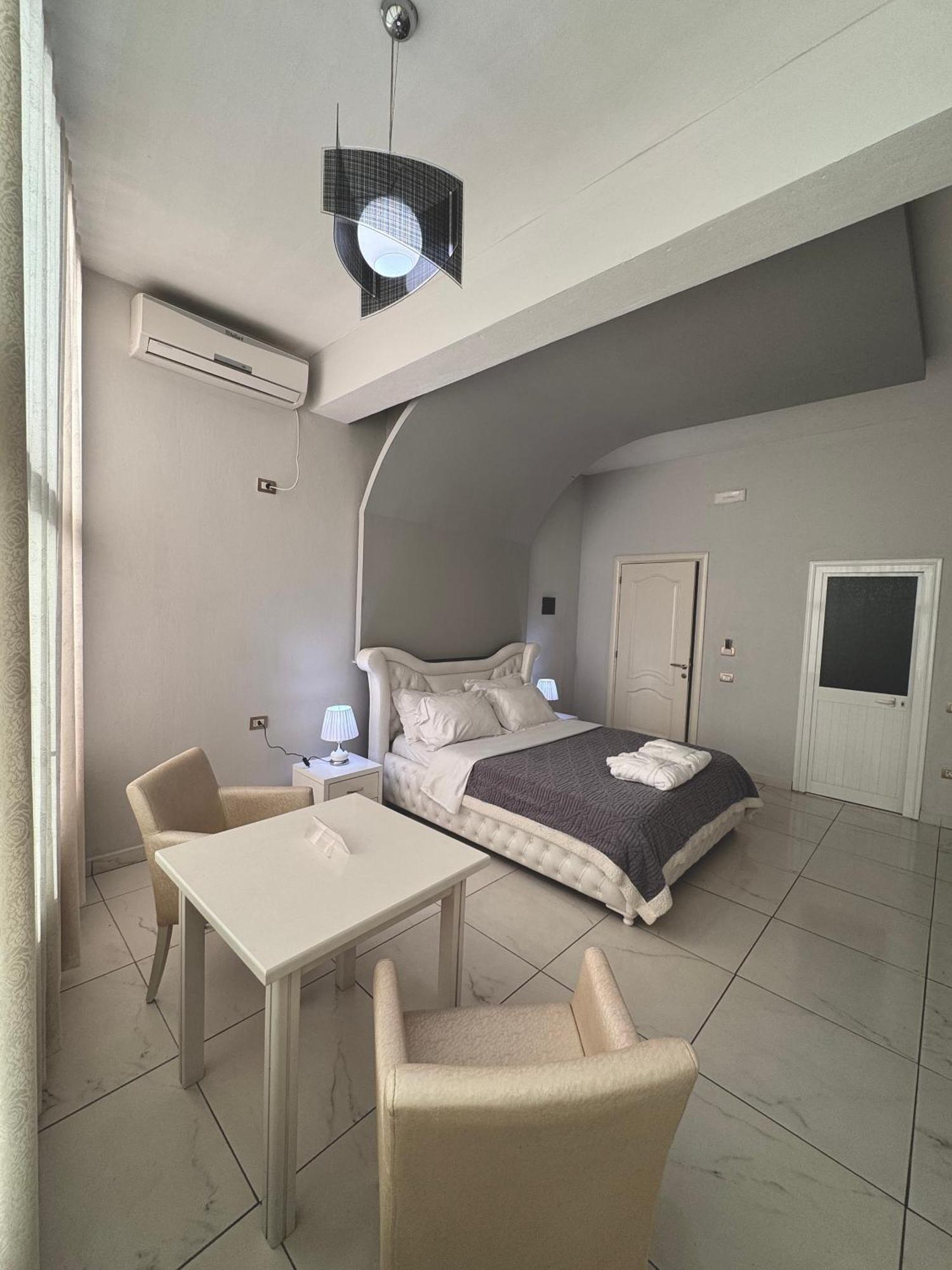 Grand Hotel Gjyshi Qerek Ngoại thất bức ảnh